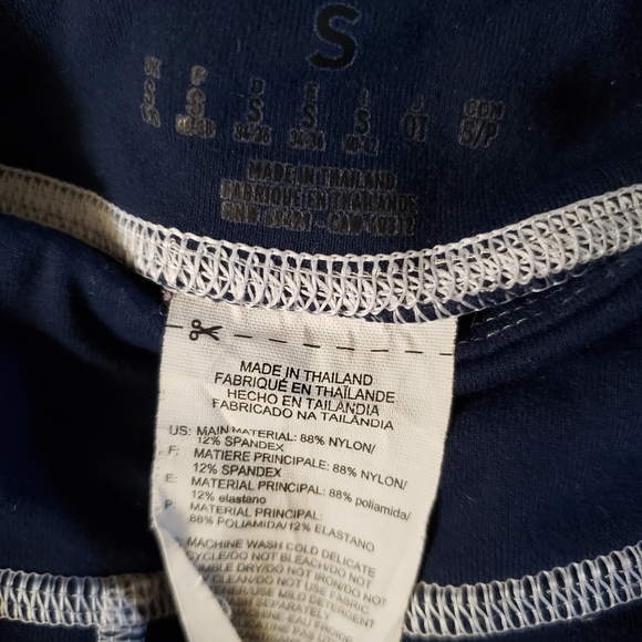 Reebok workout capris sz sm - Picture 2 of 4